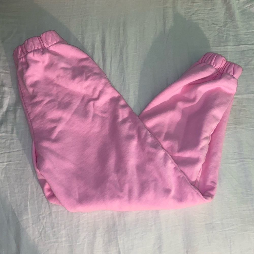 bubblegum pink rosa sweats
